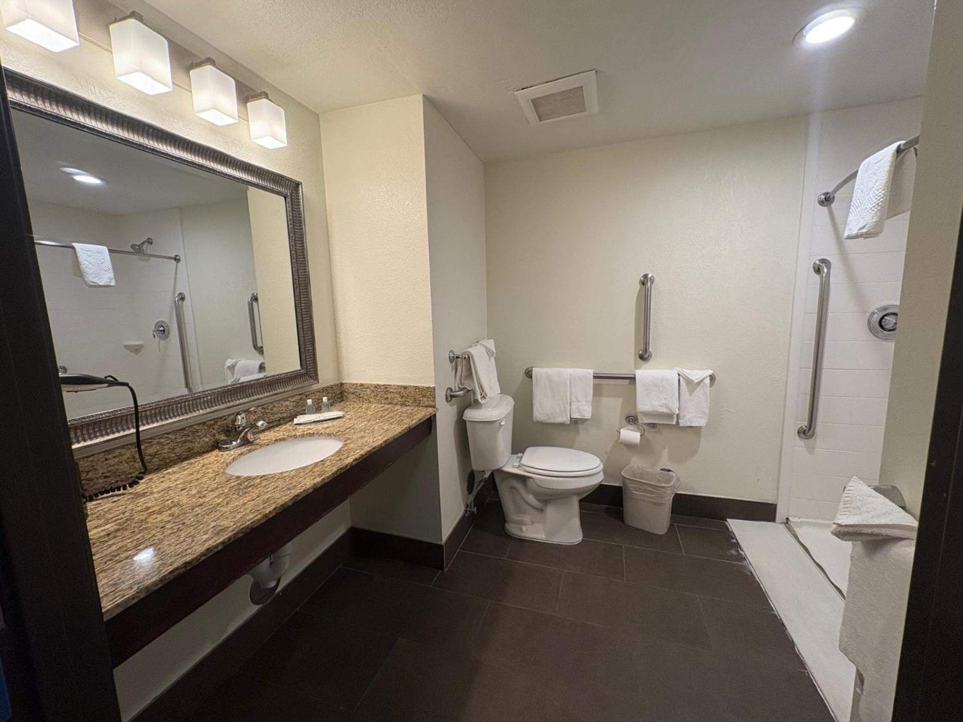 Mainstay Suites Near Denver Downtown Bagian luar foto